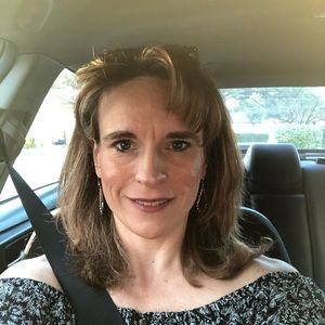 Meet your Posher, Carrie